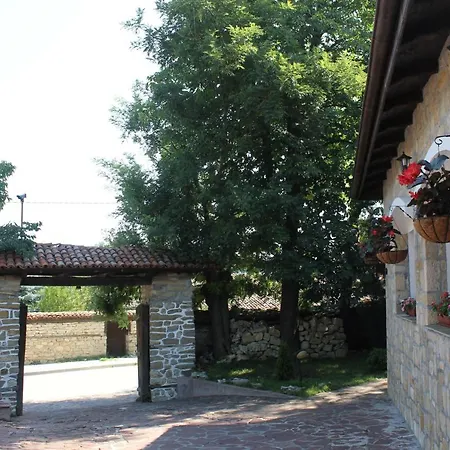 Izvora - Garden Retreat Arbanasi