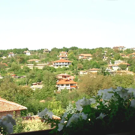 Отель Izvora - Garden Retreat