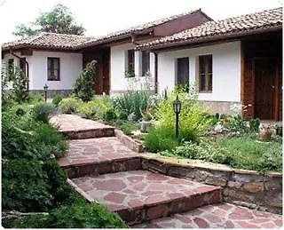 Izvora - Garden Retreat Szálloda