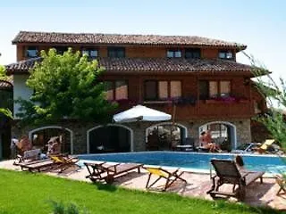 Szálloda Izvora - Garden Retreat Arbanaszi