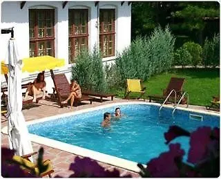 Szálloda Izvora - Garden Retreat