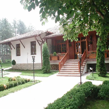 Izvora - Garden Retreat Arbanaszi
