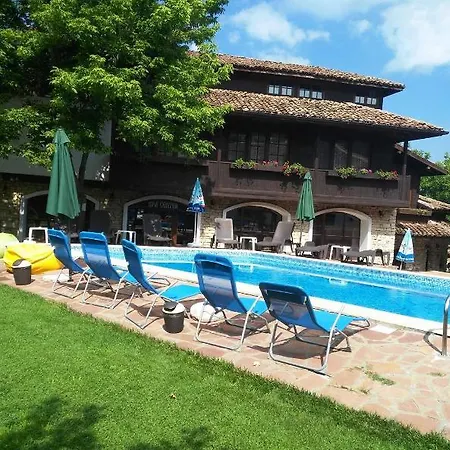 Szálloda Izvora - Garden Retreat Arbanaszi