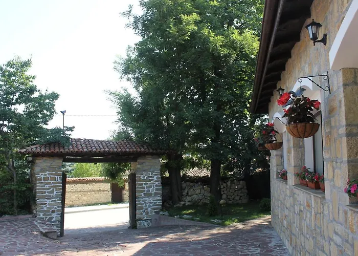 Izvora - Garden Retreat Арбанаси