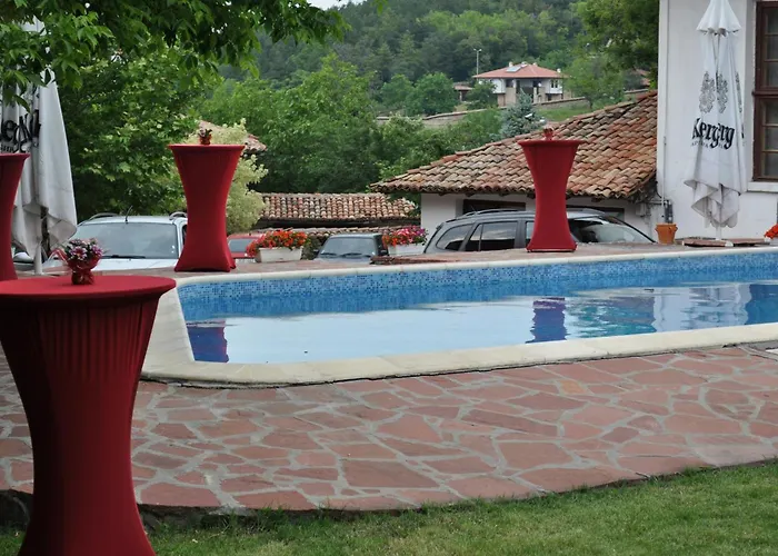 Отель Izvora - Garden Retreat Арбанаси