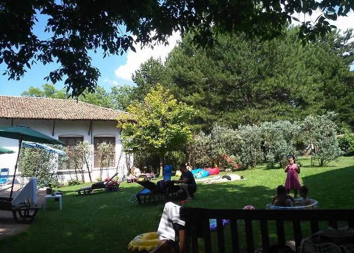 Izvora - Garden Retreat Арбанаси