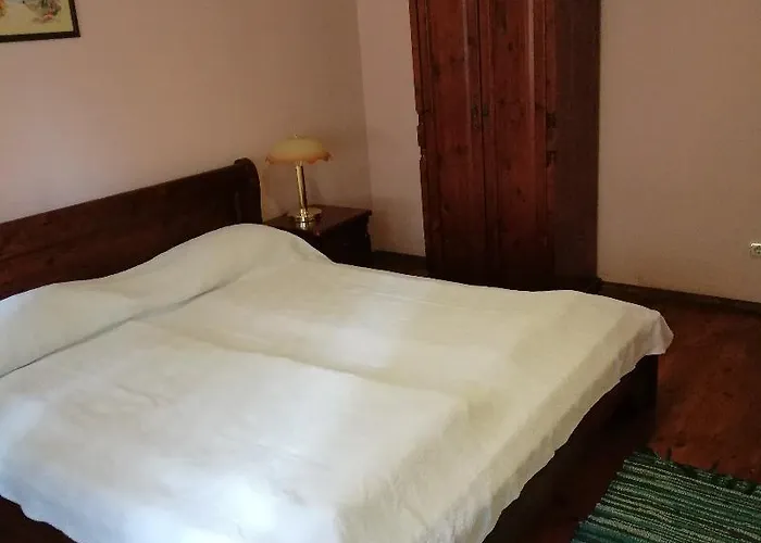 Отель Izvora - Garden Retreat